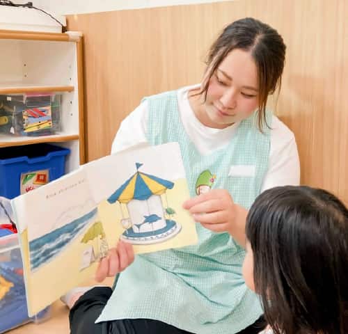読み聞かせの様子